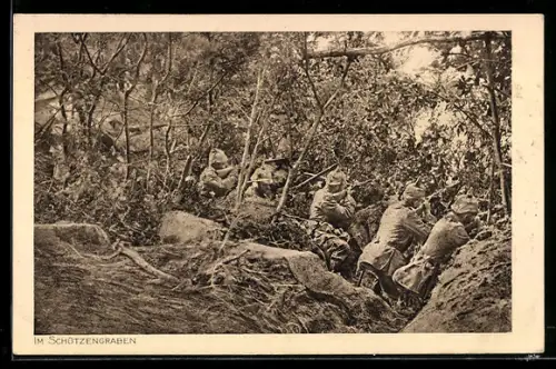 AK Deutsche Soldaten abwehrbereit im Schützengraben