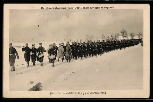 AK Deutscher Landsturm ins Feld marschierend, oestlicher Kriegsschauplatz