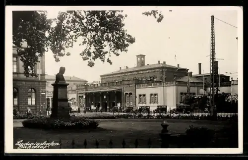 AK Ludwigshafen, Blick zum Bahnhof