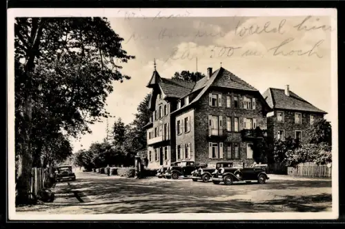 AK Johanniskreuz über Lambrecht /Pfalz, Autos am Waldkurhaus Johanniskreuz
