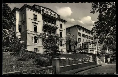 AK Bad Schwalbach, Parkstrasse mit Hotel Haus am Park