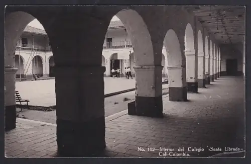 AK Cali, Interior del Colegio Santa Librada