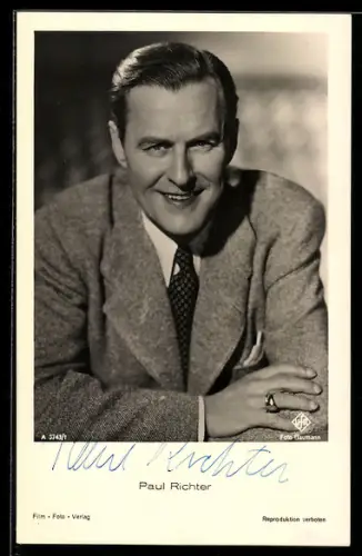 AK Schauspieler Paul Richter mit charmantem Blick, Autograph