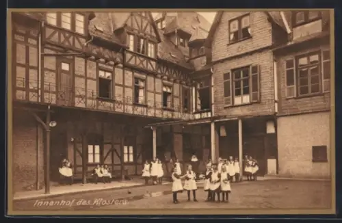 AK Königstein i. Taunus, Ursulinen-Kloster St. Anna, Lyzeum und Haushaltungsschule, Innenhof des Klosters