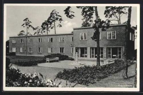 AK Berlin-Charlottenburg, Reichsakademie für Leibesübungen, Frauenheim