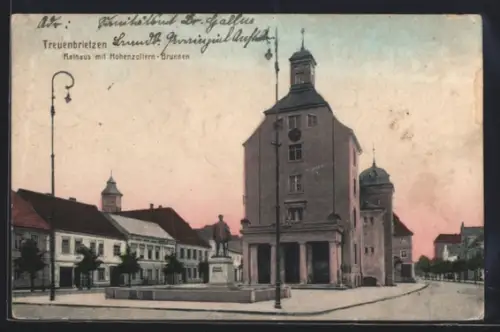 AK Treuenbrietzen, Rathaus mit Hohenzollern-Brunnen