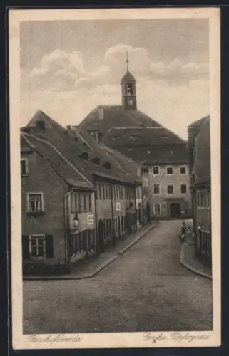 AK Bischofswerda, Strasse Grosse Töpfergasse mit Rathaus