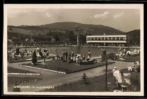 AK Weichsel, Schwimmbad mit Badegästen und Sprungturm