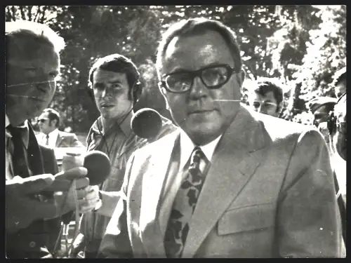 Fotografie Staatssekretär Michael Kohl zu den Verhandlungen im Bonner Bundeskanzleramt 1972