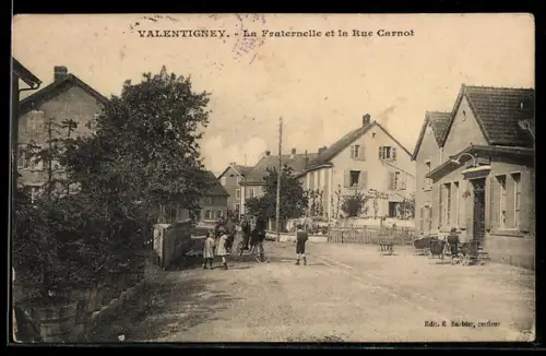 AK Valentigney, La Fraternelle et la Rue Carnot