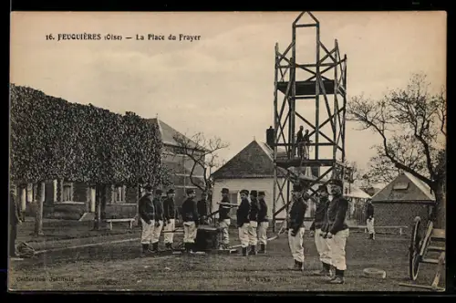 AK Feuquières /Oise, La Place du Frayer