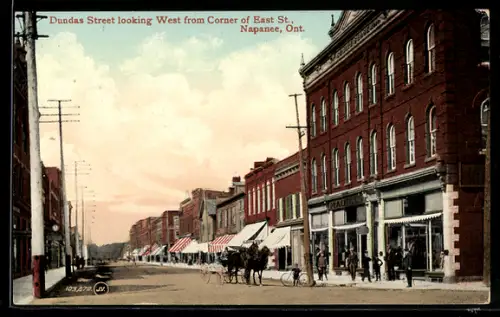AK Napanee /Ont., Dundas Street looking West from Corner of East St
