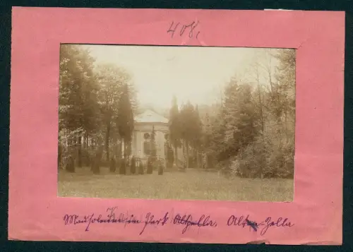 Fotografie Brück & Sohn, Meissen, Ansicht Alt-Zella, Mausoleum auf einem Friedhof
