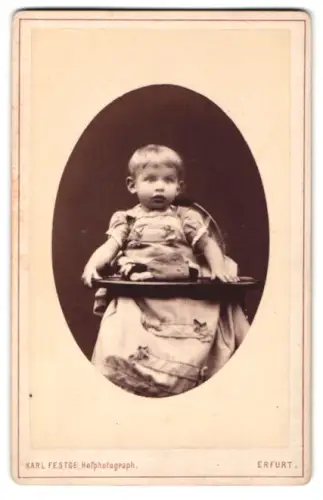 Fotografie Karl Festge, Erfurt, Anger 51, Porträt eines kleinen Kindes
