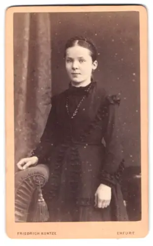Fotografie Friedrich Kuntze, Erfurt, Anger 51, Porträt einer jungen Frau
