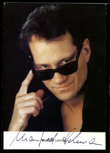 AK Schauspieler Manfred Lehmann mit Sonnenbrille, Autograph