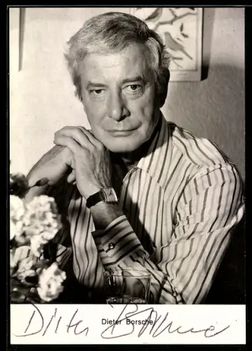 AK Schauspieler Dieter Borsche im gestreiften Hemd, Autograph