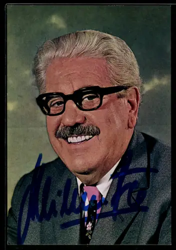 AK Schauspieler Willy Millowitsch mit Brille, Autograph