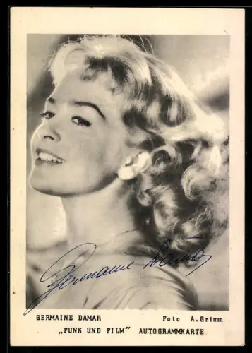 AK Schauspielerin Germaine Damar im Porträt, Autograph