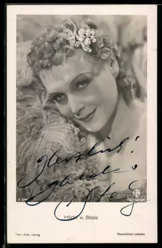 AK Schauspielerin Hilde v. Stolz mit Feder und Schmuck im Haar, Autograph
