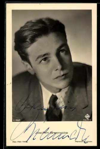 AK Schauspieler Joachim Brennecke im Porträt, Autograph