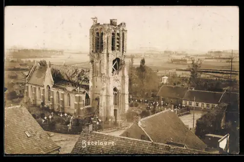 AK Becelaere, Ortsansicht mit zerstörter Kirche