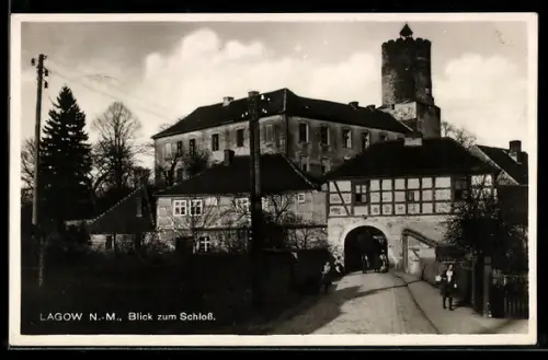 AK Lagow, Blick zum Schloss mit Schlosstor