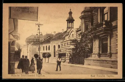AK Bad Trencin Teplic, Strassenpartie