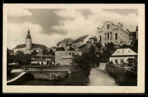 AK Hranice, Flusspartie mit Synagoge