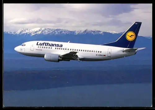 AK Boeing 737-500 von Lufthansa im Flug