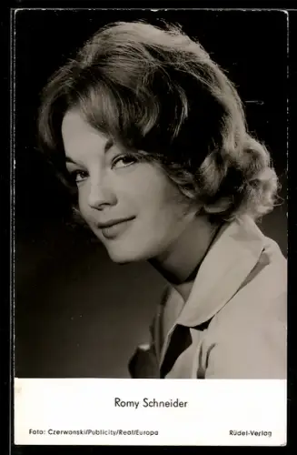 AK Schauspielerin Romy Schneider in Die schöne Lügnerin