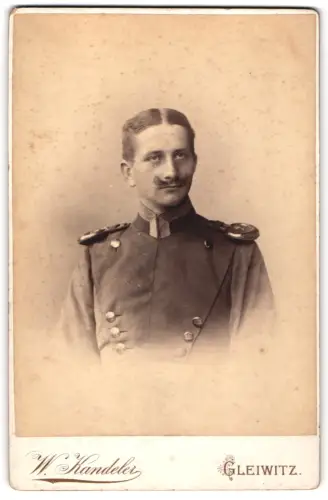 Fotografie W. Kandeler, Gleiwitz, Ring 18, Ulanen-Unteroffizier in Uniform