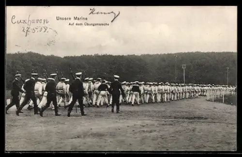 AK Marine-Soldaten der Kaiserlichen Marine auf dem Übungsmarsche