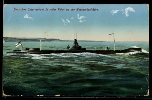 AK U-Boot der Kaiserlichen Marine in voller Fahrt an der Wasseroberfläche