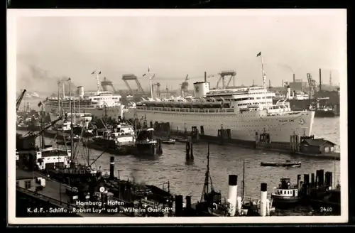AK KDF-Passagierschiffe Robert Ley und Wilhelm Gustloff im Hamburger Hafen