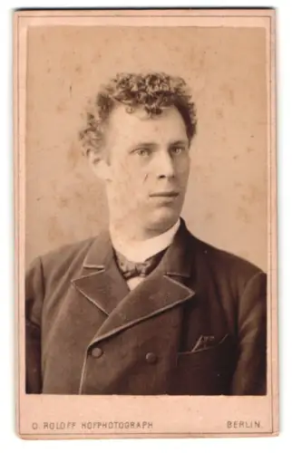Fotografie O. Roloff, Berlin, Unter den Linden 24, Porträt des Herrn H. Hasenburg, Mittweida 1889