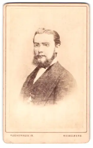 Fotografie Eduard Schultze, Heidelberg, Plöckstrasse 79, Porträt des Herrn Max Mühlmann