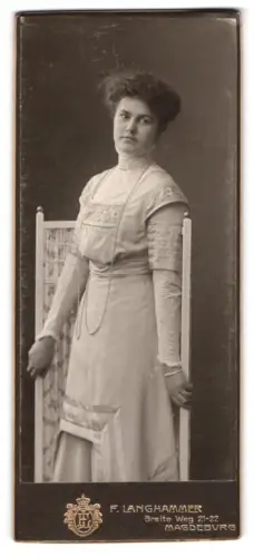 Fotografie F. Langhammer, Magdeburg, Breite Weg 21-22, Porträt einer jungen Frau