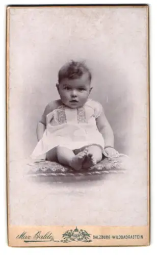 Fotografie Max Walder, Salzburg, Porträt des Mädchens Frieda, 7 Monate alt
