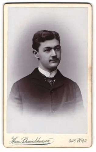 Fotografie Hans Schmiedehausen, Wien, Porträt eines jungen Mannes