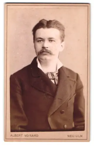 Fotografie Albert Voisard, Neu-Ulm, Porträt eines eleganten Herren