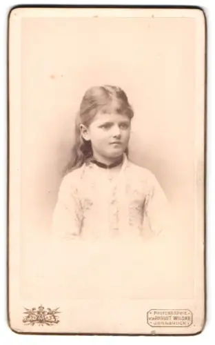Fotografie August Wilcke, Innsbruck, Rudolfstrasse 3, Portrait eines jungen Mädchens