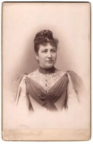 Fotografie Rupprecht Mihály, Sopronban, Portrait einer Dame