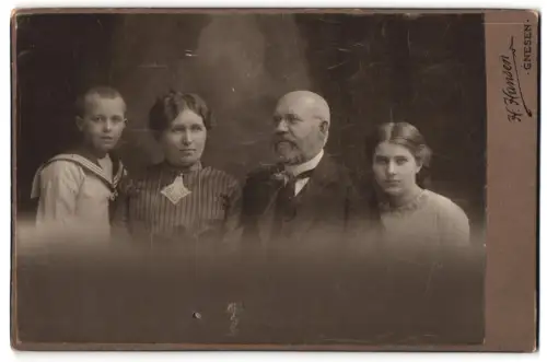 Fotografie F. Hansen, Gnesen, Familie Meyer im Jahr 1913