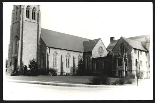 Fotografie unbekannter Fotograf, Ansicht East Aurora / NY, Baker Memorial Church