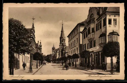 AK Straubing, Hindenburgstrasse mit Schlosserei und Kirche