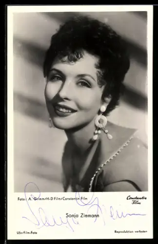 AK Schauspielerin Sonja Ziemann in Die 7 Kleider der Katrin, Autograph