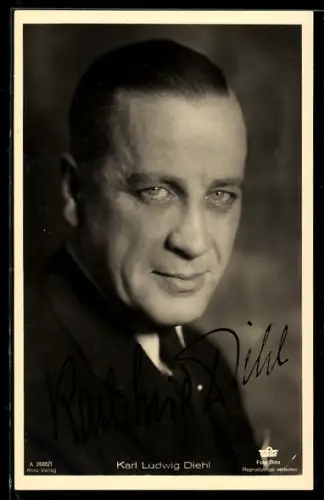 AK Schauspieler Karl Ludwig Diehl mit charmantem Blick, Autograph