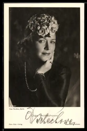 AK Schauspielerin Olga Tschechowa mit Blumenhut, Autograph