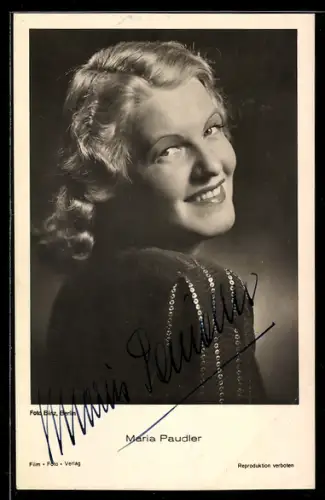 AK Schauspielerin Maria Paudler lächelnd im Porträt, Autograph